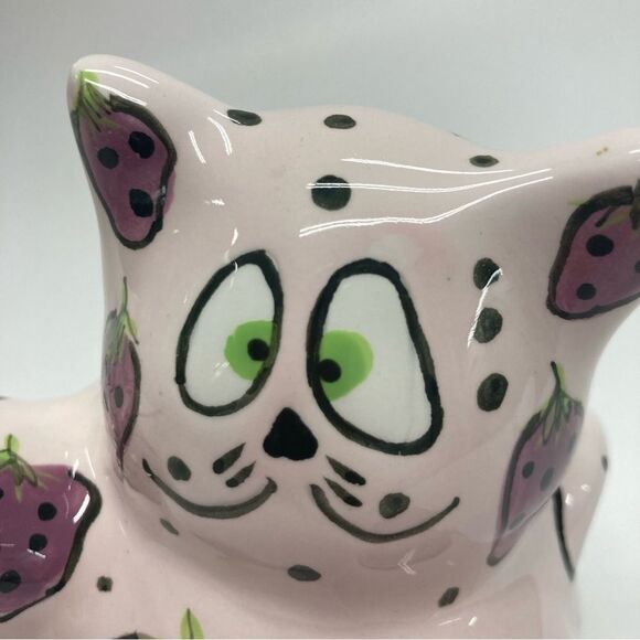 Ganz Meowberry Handpainted Cat Bank with Strawberries Signed by Pati Ceramic - Picture 8 of 16